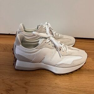 NEW BALANCE 327 SNEAKER